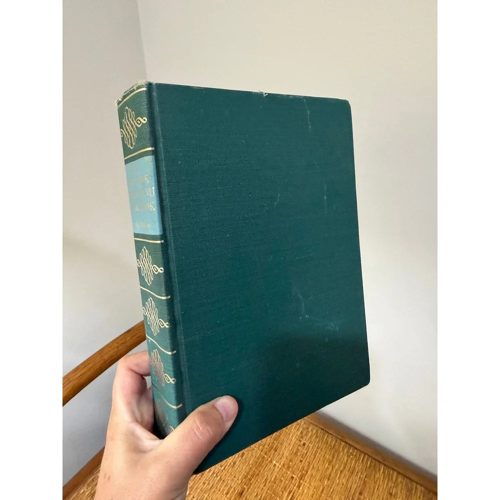 NY Times Menu Cook Book Craig Claiborne 1966 First Edition Vintage HC Recipes
